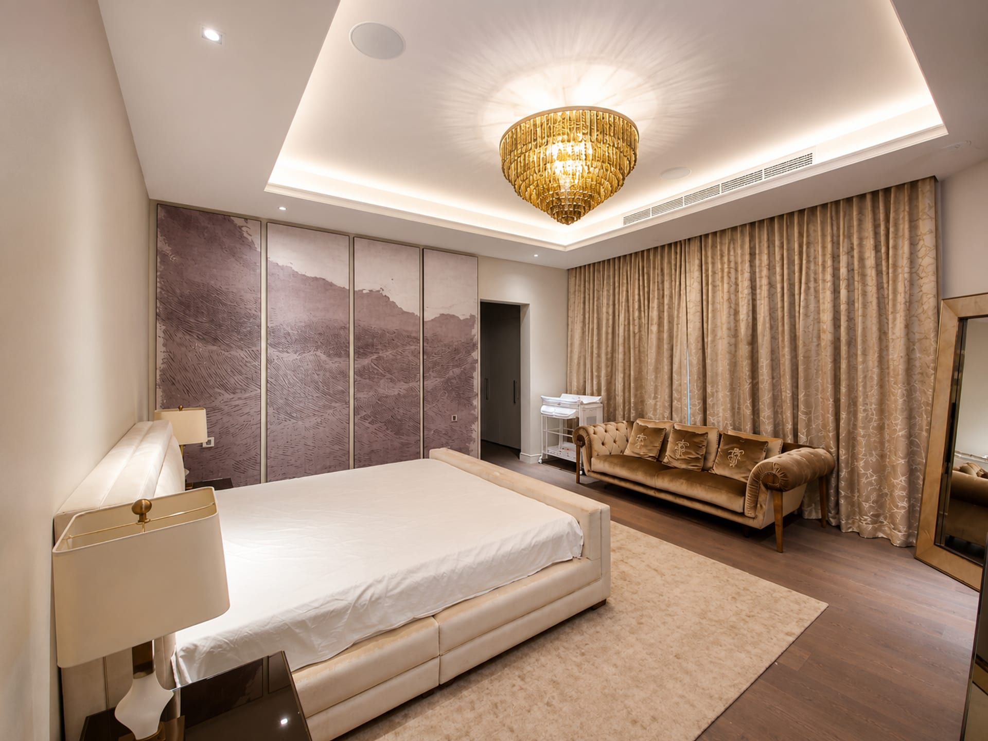R32 Emirates Hills Villa